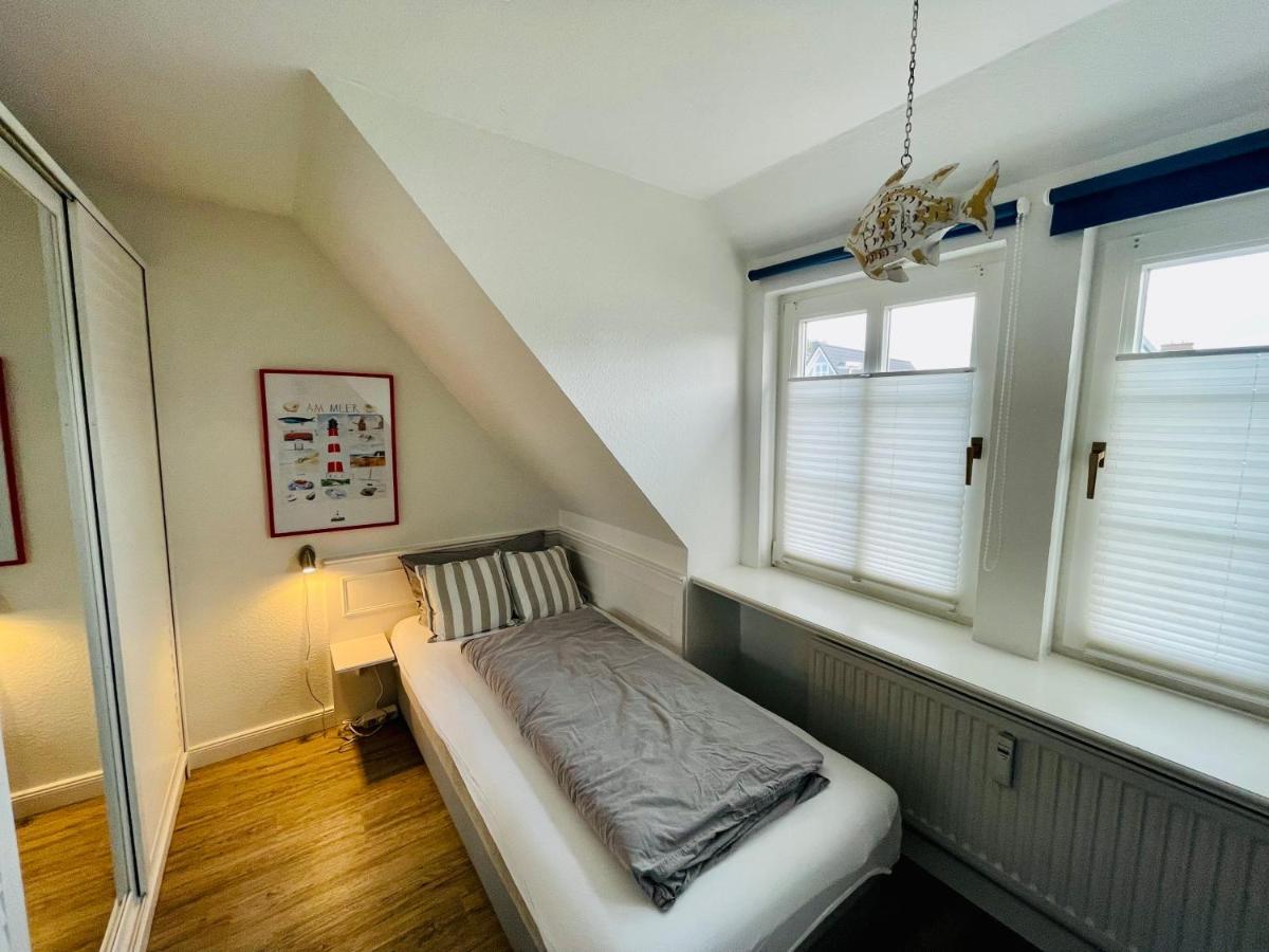 Ruheoase Am Dorfteich Für 2-4 Personen Apartment Wenningstedt-Braderup